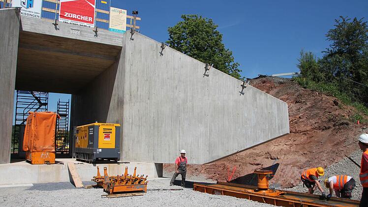 Brückenverschiebung bei Arnshausen.