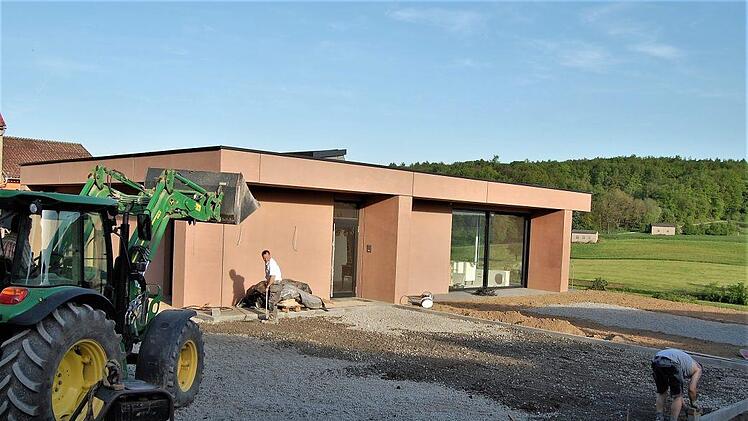 Bayerns erste Destillathek eröffnet Franziska Bischof im Juli. Foto: Sigismund von Dobschütz