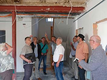 Besichtigung des Rathausumbaues durch den Gemeinderat Fuchsstadt. Fotos: Gerd Schaar