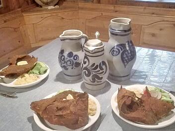 Die Karpfen wurden gemütlich zum eigenen Kellerbier genossen.