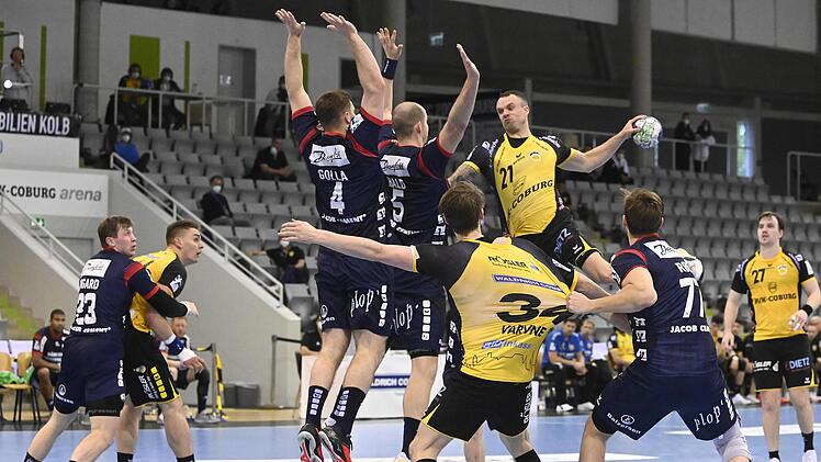 Gemeinsam mit Kreisläufer Justin Kurch war Florian Billek wieder einmal einer der besten Coburger. Das Heimspiel gegen die SG Flensburg-Handewitt ging mit 25:29 am Ende dennoch verloren.