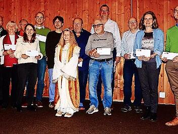 &Uuml;berreichung der Spenden an Wunderburger Einrichtungen.