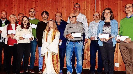 &Uuml;berreichung der Spenden an Wunderburger Einrichtungen.