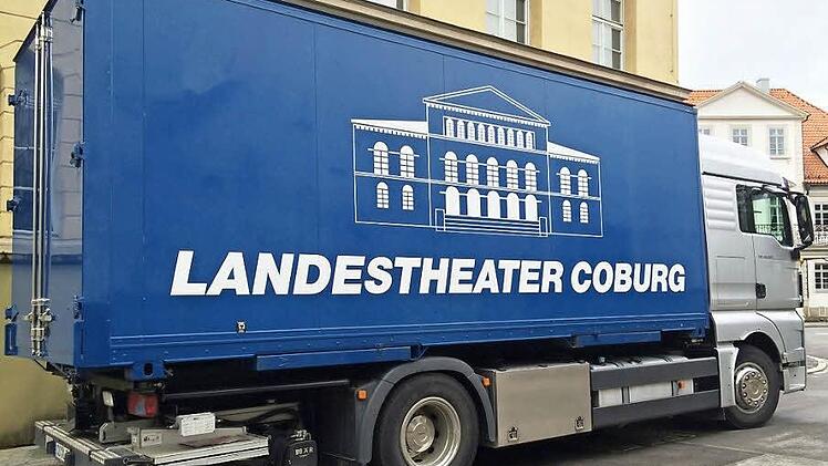 Zwar ist immer noch nicht klar, wohin die Umzugswagen in zwei Jahren fahren werden. Doch ist gestern immerhin die Generalsanierung grundsätzlich in Gang gesetzt worden.  Foto: Jochen Berger