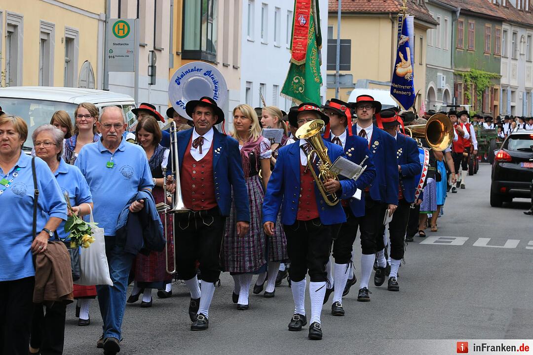Sandkerwa 2015 - Kerwasbaum-Aufstellen