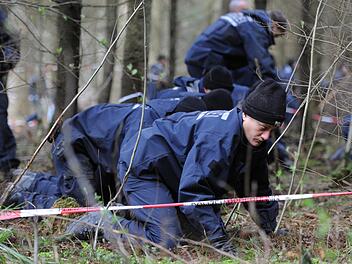 Moderne Technik macht es möglich: Immer mehr alte Mordfälle können dank verbesserter Analyse von DNA-Spuren geklärt werden.  Symbolfoto: Franziska Kraufmann/dpa