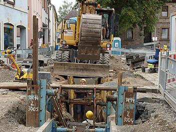 Die Josef-Schultheis-Straße bekommt einen neuen Kanal.Foto: Arkadius Guzy