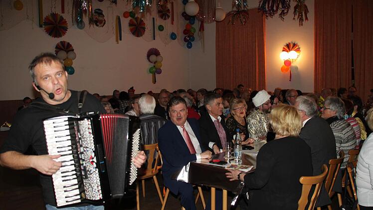 Ralf Marlok sorgte für die Musik Foto: Jürgen Gärtner