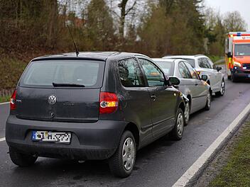 Drei Fahrzeuge in Unfall verwickelt