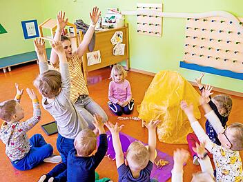 Gut aufgestellt ist der Landkreis Kulmbach in der Kinderbetreuung. Hier stehen 3802 Betreuungsplätze in 62 Einrichtungen zur Verfügung.