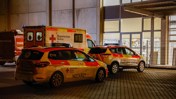 Arbeitsunfall ruft Feuerwehr und Rettungsdienst auf den Plan