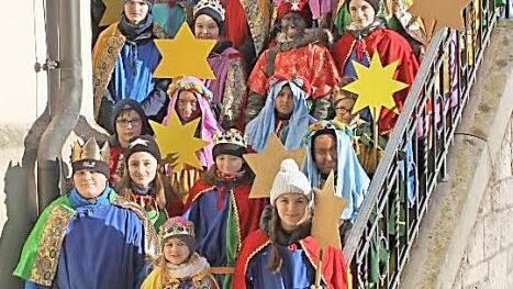 Eine große Gruppe an Sternsingern war auch im Gebiet der Pfarrei Knetzgau unterwegs. Foto: Christiane Reuther