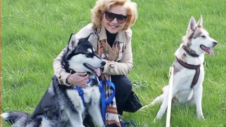 Ein tolles Team: Marika Roth-Bruckner mit Zimba (links) und Hazel. Foto: Priscilla Bruckner