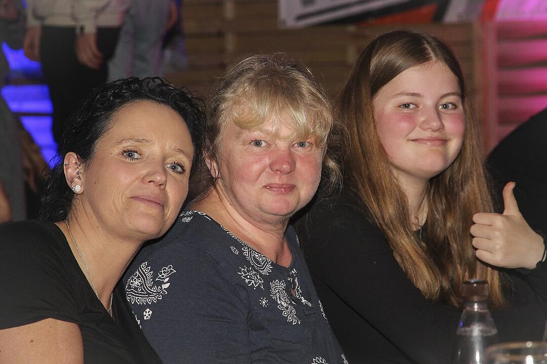 Party und Tanz in der Dreifachhalle