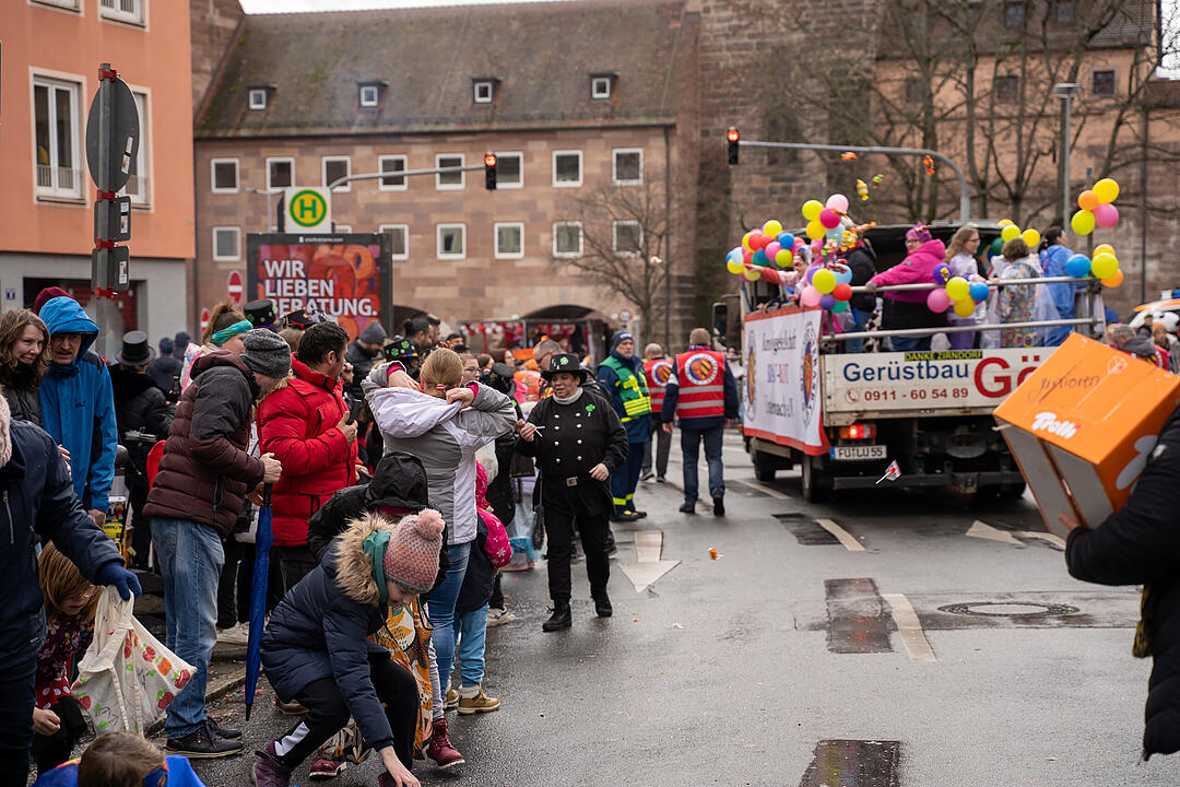 Der traditionelle Umzug zog ca. 70.000 Faschingsfreunde an.