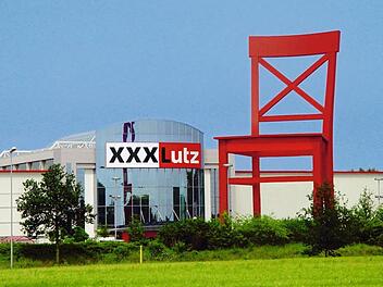 Kein roter Stuhl für Himmelkron: Das Kabinett versagt einer Ansiedlung des Möbelriesen die Zustimmung. Foto: XXXL