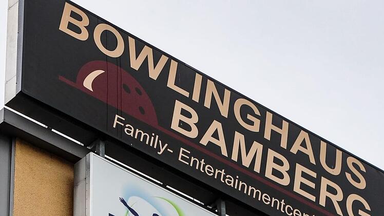 Das Bowlinghaus war bislang auf Freizeitsportler ausgerichtet, öffnet sich nun aber auch dem Vereinsbowling: Alle 16 Bahnen wurden überarbeitet, nun sind dort auch Ligawettkämpfe möglich.Matthias Hoch