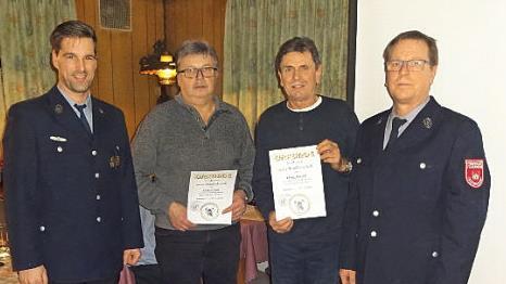 Bei der Ehrung (von links): Vorsitzender Uwe M&uuml;hlmichl, Erwin Herold, Elmar Dittrich und Zweiter Vorsitzender Marcus Schunk Foto: privat