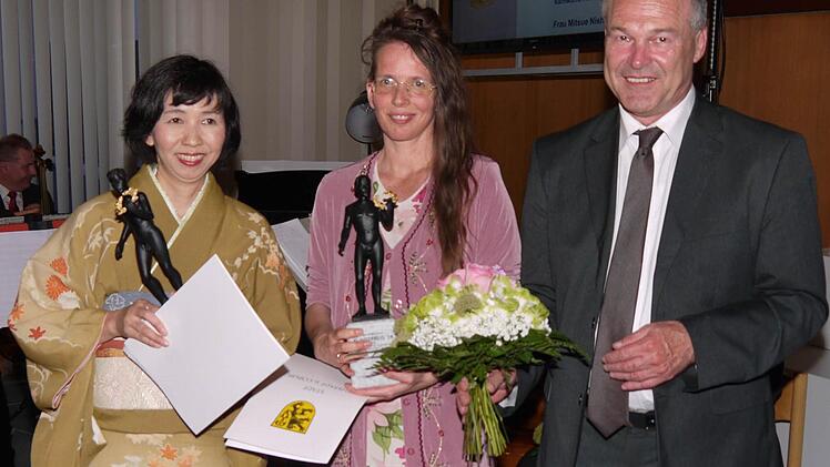 Beste Nachwuchkünstlerinnen: Mitsue Nishiyama (links) und Angelika Haßenpflug.