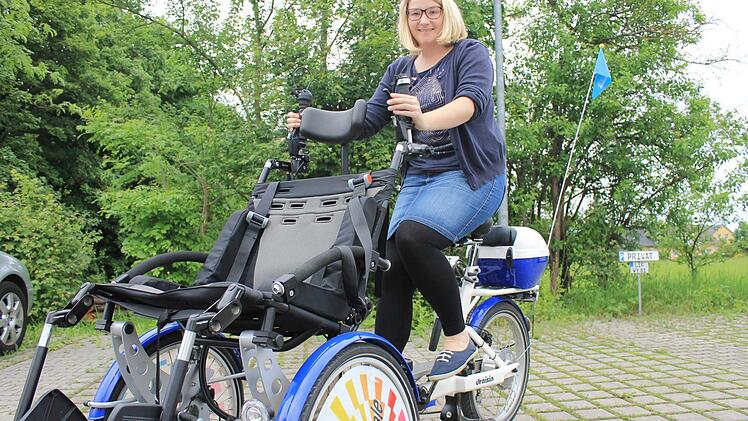 Das zweite Gefährt des BRK-Altenheims mit Stefanie Landgraf Foto: Dominic Buckreus