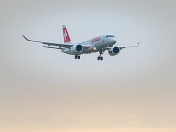 Airbus-Drama am Flughafen Graz: Rauch in Kabine - Passagiere müssen aus Maschine rutschen