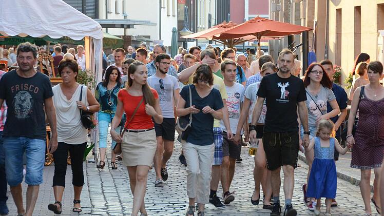 Impressionen vom Beginn des Altstadtfests am Freitagabend. Foto: Dagmar Besand