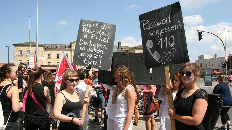 Demonstration gegen das geplante Polizeiaufgabengesetz am 12. Mai 2018 in Bamberg. Foto: Werner Baier