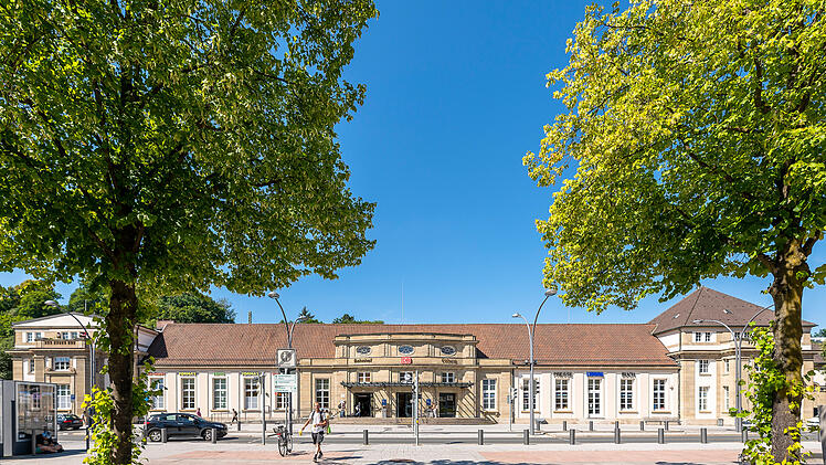 Coburg hat "Bahnhof des Jahres 2022": Neugestaltung beeindruckt Jury - "richtiges Schmuckstück"