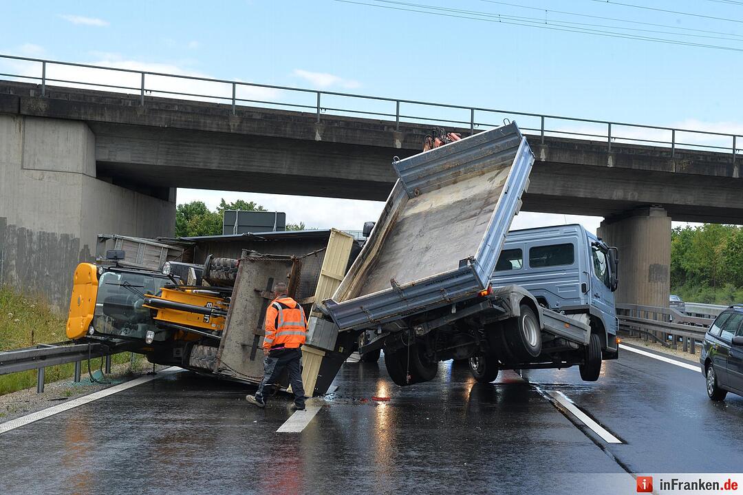 LKW_Unfall_A70_Hallstadt (23)