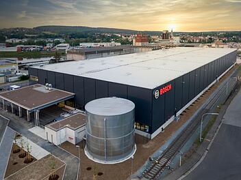 Bosch eröffnet neues Logistikzentrum im Bamberger Hafen