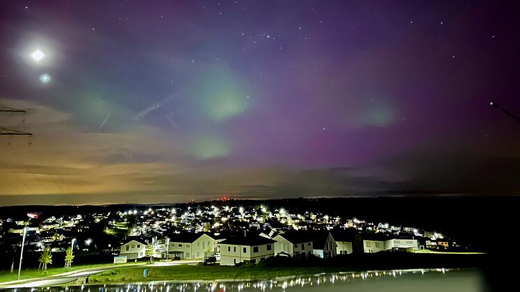 Waldbrunn: Polarlichter gesichtet - starker Sonnensturm sorgt für Himmelsspektakel