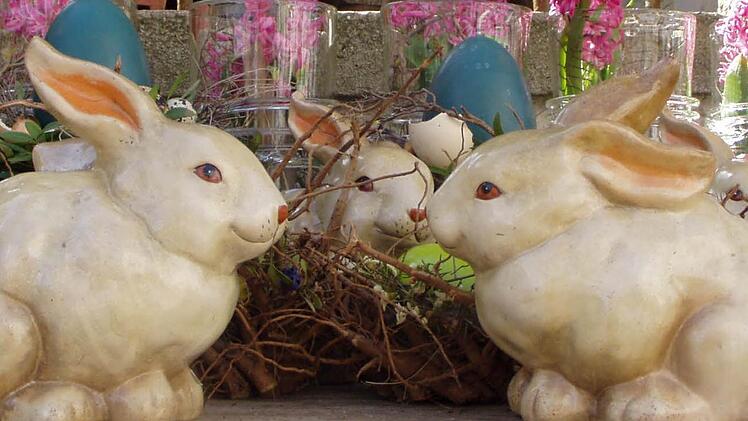 Osterschmuck: Auf dem Flohmarkt soll es aber noch viel mehr zu entdecken geben. Fotos: Archiv