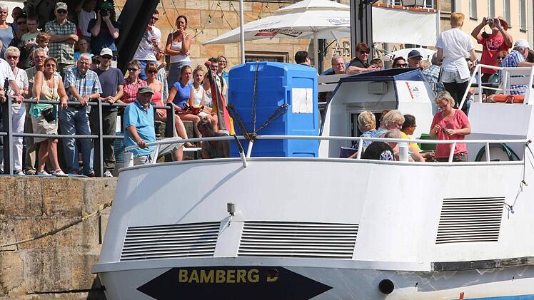 Die blauen Dixie-Klos an Bord der Bamberger Ausflugsschiffe sollen in der nächsten Saison der Vergangenheit angehören. Foto: RiegerPress