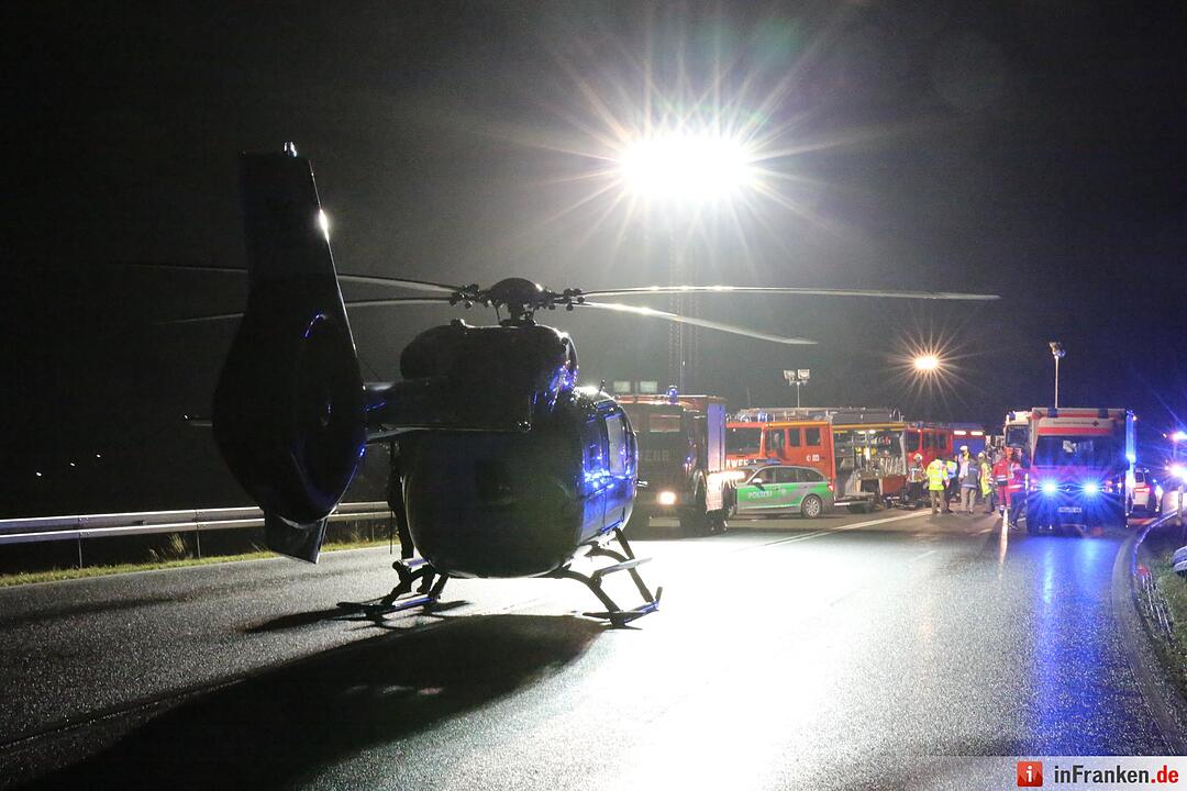 Ein Toter bei Frontalzusammenstoß auf B15