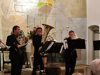 Die Formation Classic Brass brilliert beim Neujahrskonzert in der Auferstehungskirche. Foto: Werner Vogel
