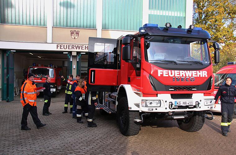 Neues Löschfahrzeug in Hausen angekommen