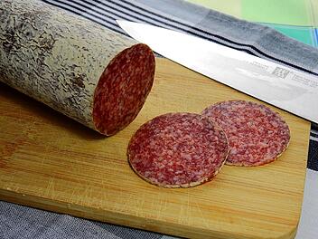 Rückruf von Salami wegen E.coli Bakterien
