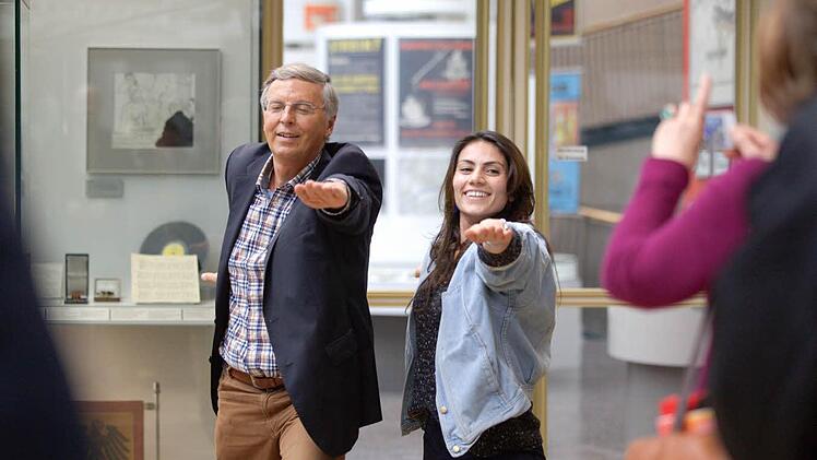 In einer Nebenrolle, in der er sich aber selbst spielt, ist CDU-Politiker Wolfgang Bosbach zu sehen. Foto: Lena Hedermann/eitelsonnenschein GmbH