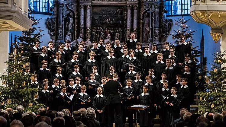 Unter der Leitung von Martin Lehmann beeindruckte der Windsbacher Knabenchor bei seinem Gastspiel in der Coburger Morizkirche. Foto: Jochen Berger