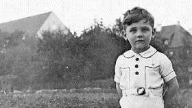 Paul Maar 1941 am Main bei Obertheres