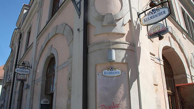 "Danke" steht am Eingang zur "Alten Feuerwache", deren Zukunft offen ist. Foto: Alexander Hartmann