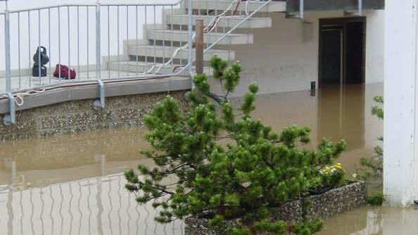 Beim Hochwasser im Mai 2006 liefen viele Keller voll. Foto: Feuerwehr Kulmbach