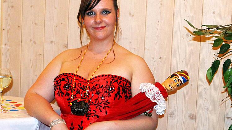 Valerie Brust regiert bis zum Aschermittwoch die Bad Brückenauer Narren. Für sie wäre es kein Problem, wenn es keinen Prinzen gibt. Foto: Thomas Dill