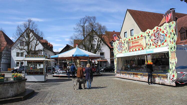Die Sonne kam heraus und nach und nach kamen Gäste Foto: Carmen Schwind