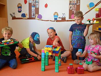 Die Lego- und die Klicksteine wollten die Kinder als erstes zurück haben.    Foto: Larissa Händel