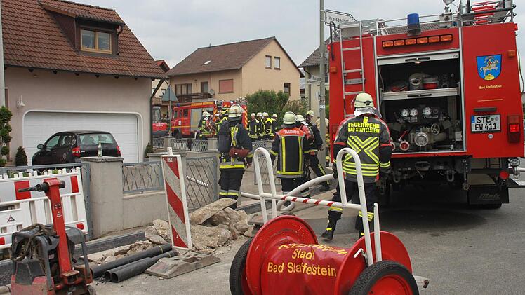 Rund 50 Feuerwehrleute waren im Einsatz.  Foto: Andreas Schmitt