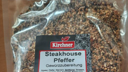 Das Steakhousepfeffer von Kirchner Gewürze GmbH wird ebenfalls wegen Salmonellen zurückgerufen.