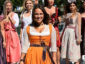 Dirndl-Gipfel zu den Trachten-Trends auf dem Oktoberfest