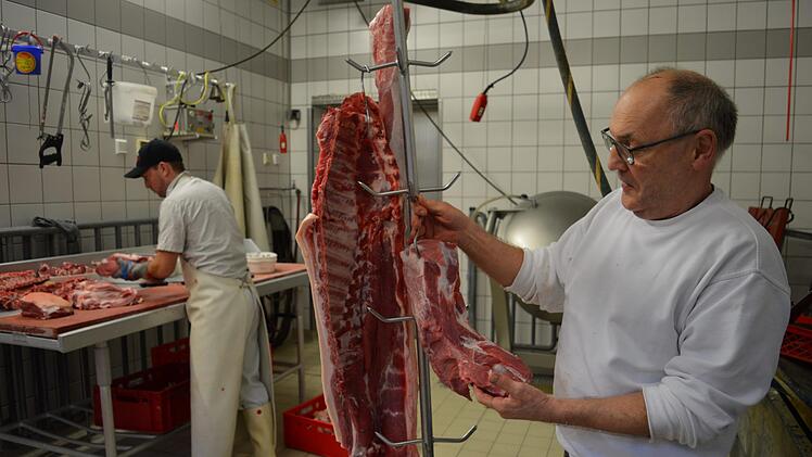 Klaus Albert ist Metzger aus Leidenschaft. Foto: Ronald Heck