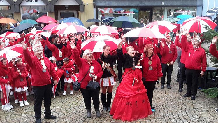 Rathaussturm in Bad Brückenau  Foto: Rolf Pralle